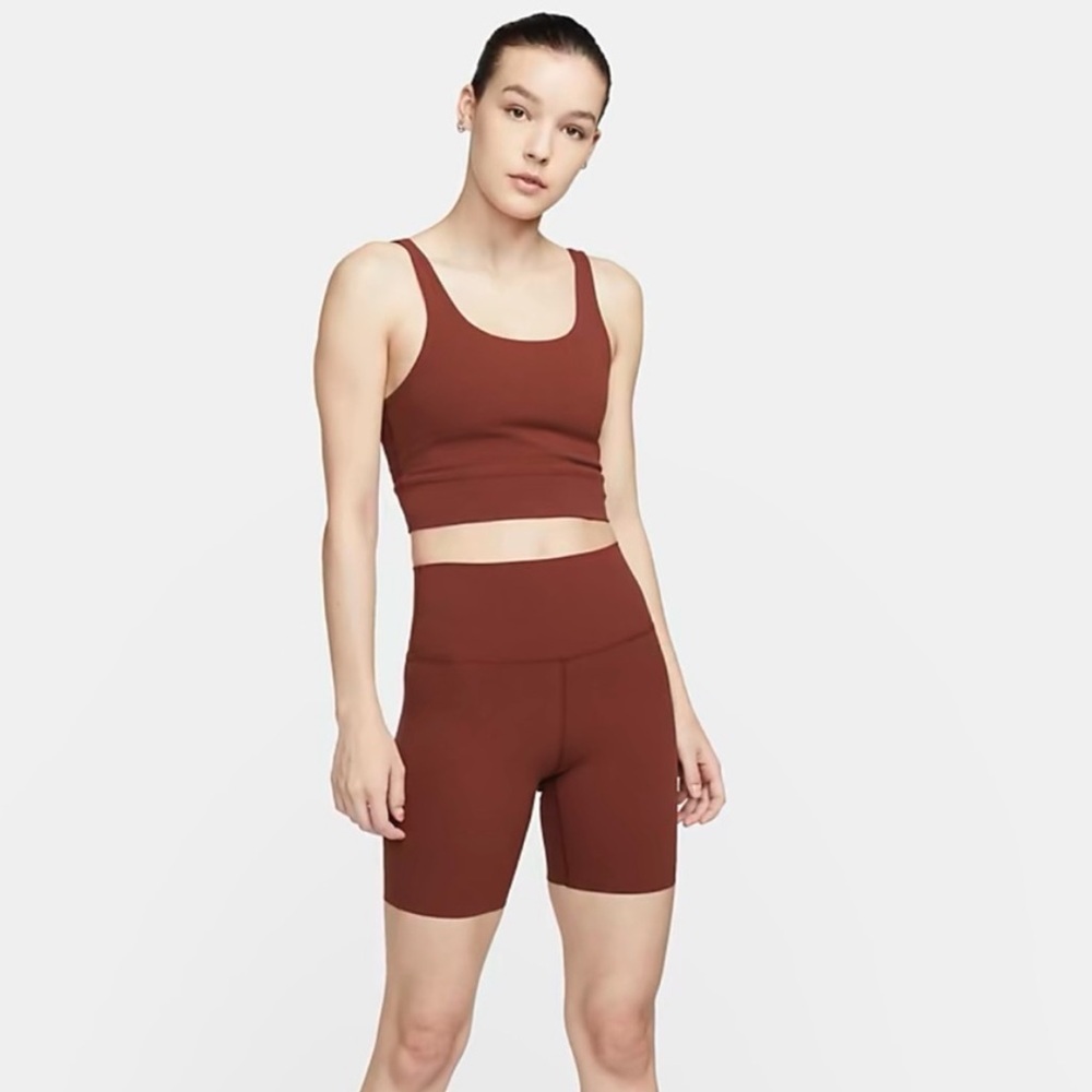 Nike Womens Yoga Luxe Biker Shorts Size Small Oxen Brown